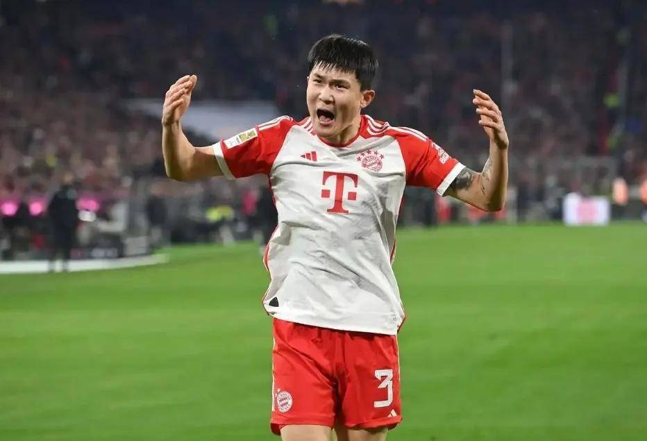 28岁生涯十字路口！金玟哉遭巴黎青睐，沙特哄抢，拜仁坐等高价